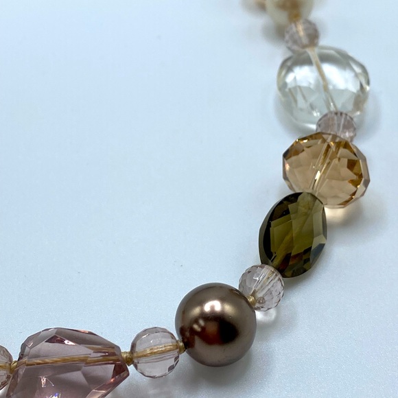 🤎 CHLOE 🤎 Stella & Dot 🤍Multi-Stone Quartz Like Crystal & Faux Pearl Necklace - Picture 13 of 15